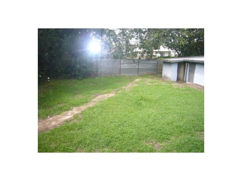 72 Meadow Ave, Coopers Plains QLD 4108