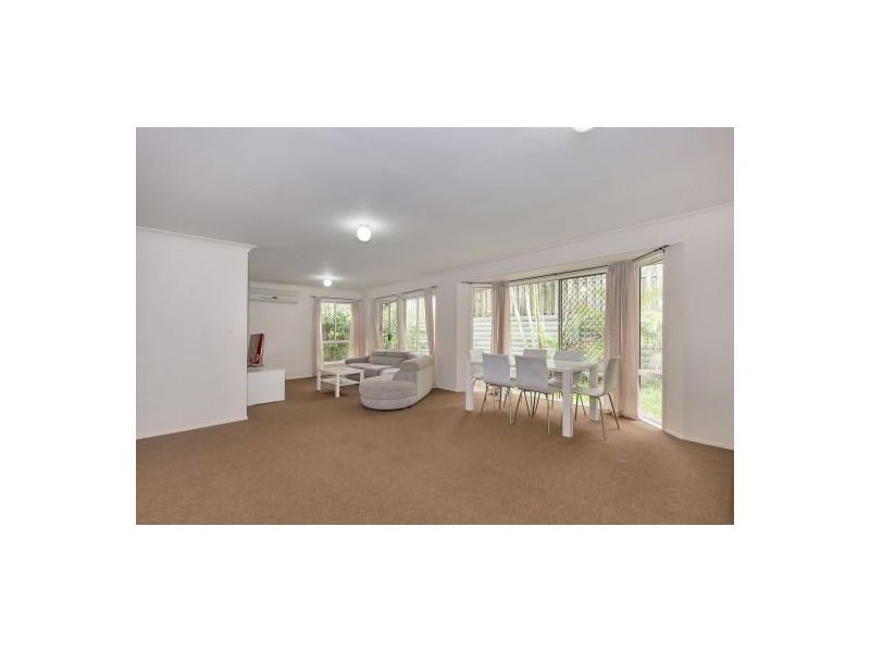 10 Curtis Pl, Calamvale QLD 4116