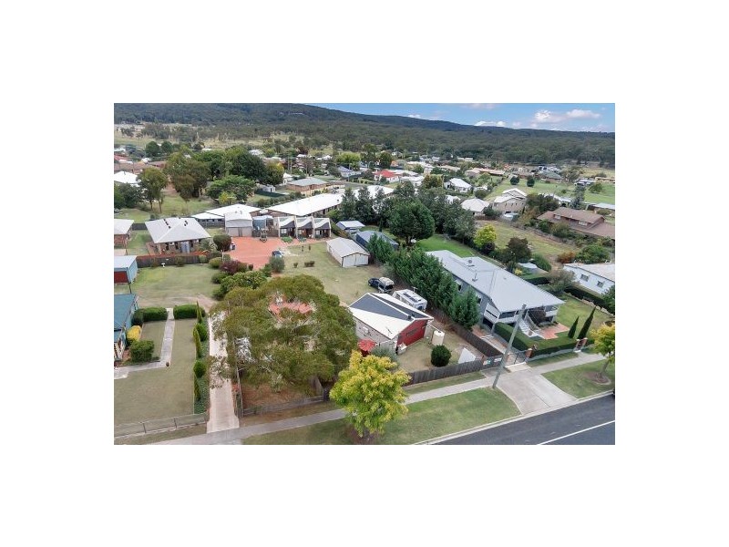 1/80. High St, Stanthorpe QLD 4380