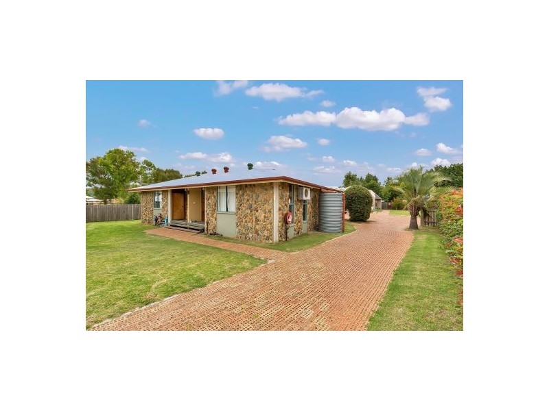 80 High St, Stanthorpe QLD 4380