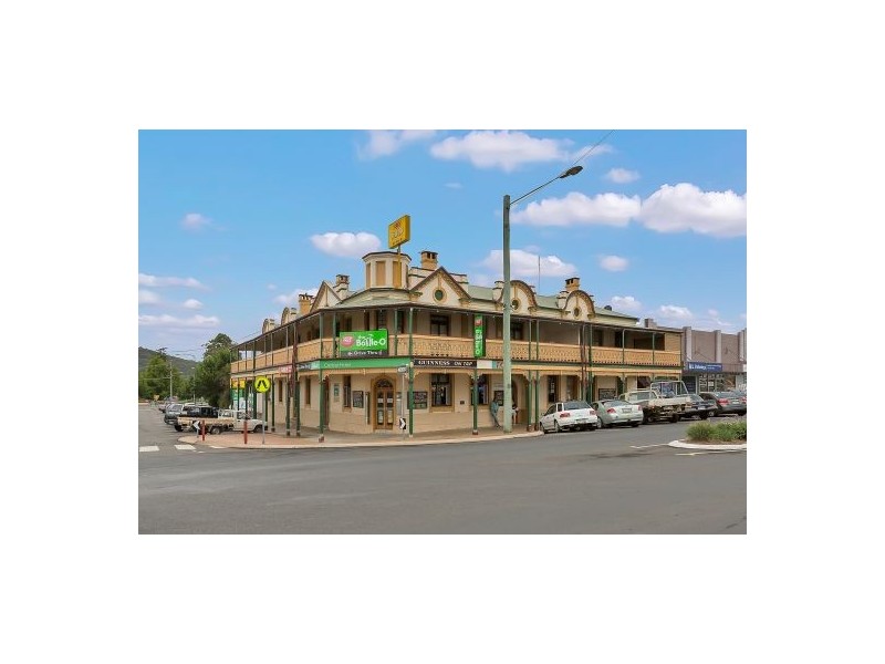 80 High St, Stanthorpe QLD 4380