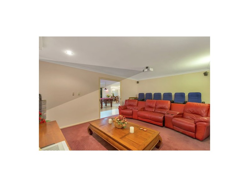 15-17 Belinda Court, Munruben QLD 4125