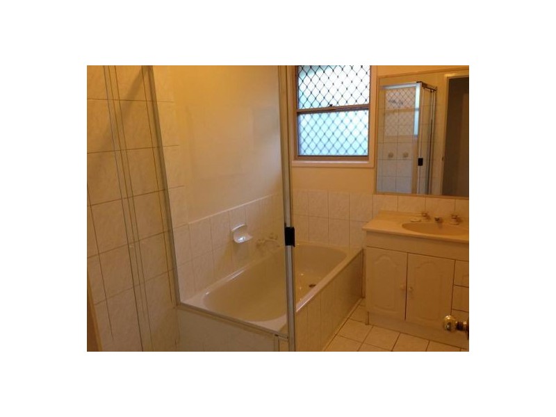 32 Minkara St, Indooroopilly QLD 4068