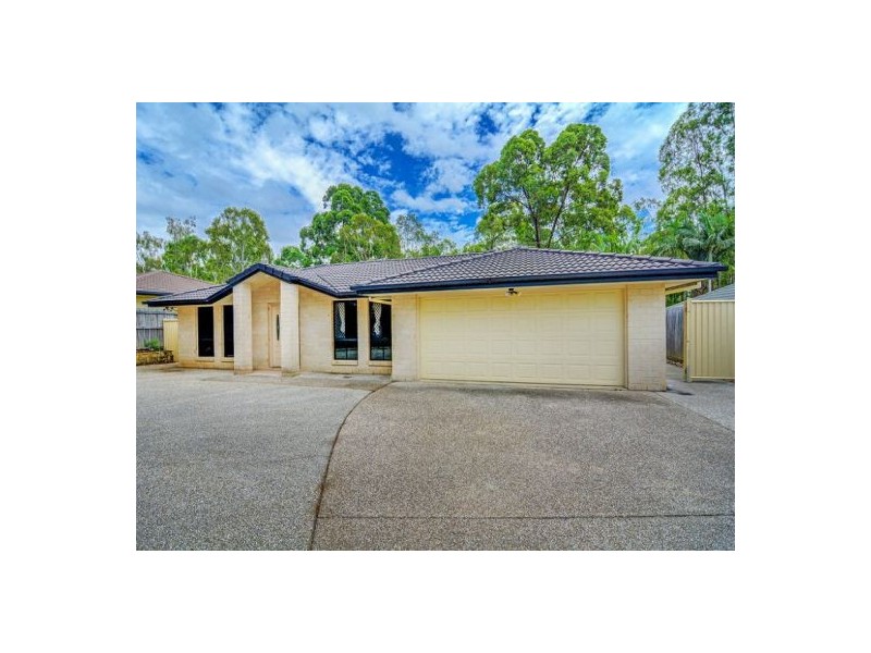 6 Great Ct, Regents Park QLD 4118