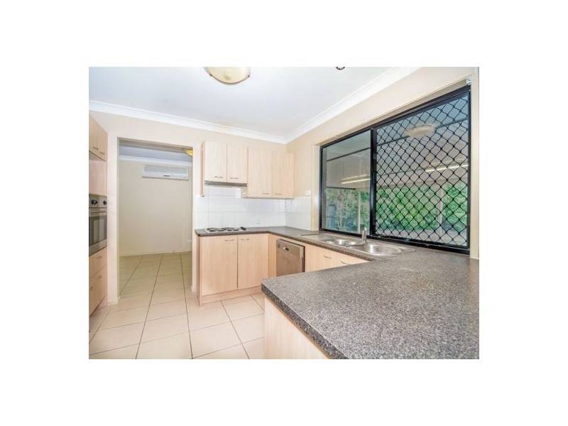 6 Great Ct, Regents Park QLD 4118
