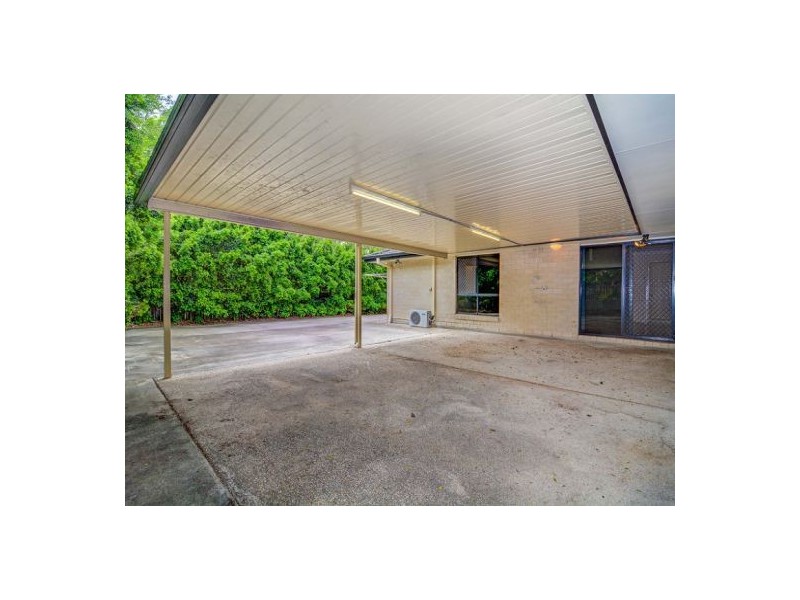 6 Great Ct, Regents Park QLD 4118