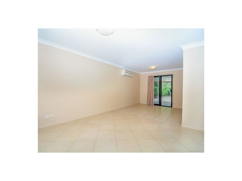 6 Great Ct, Regents Park QLD 4118