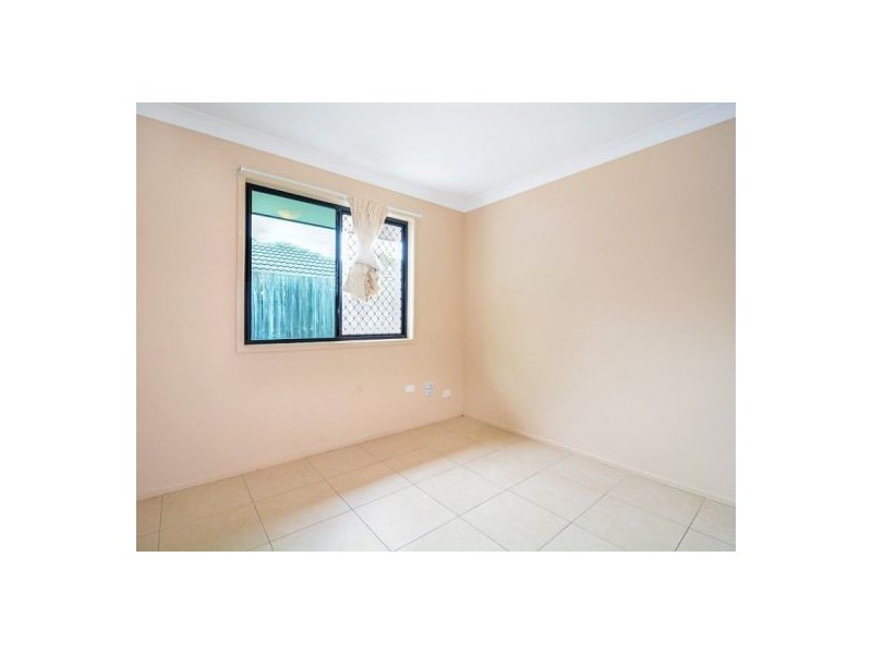 6 Great Ct, Regents Park QLD 4118