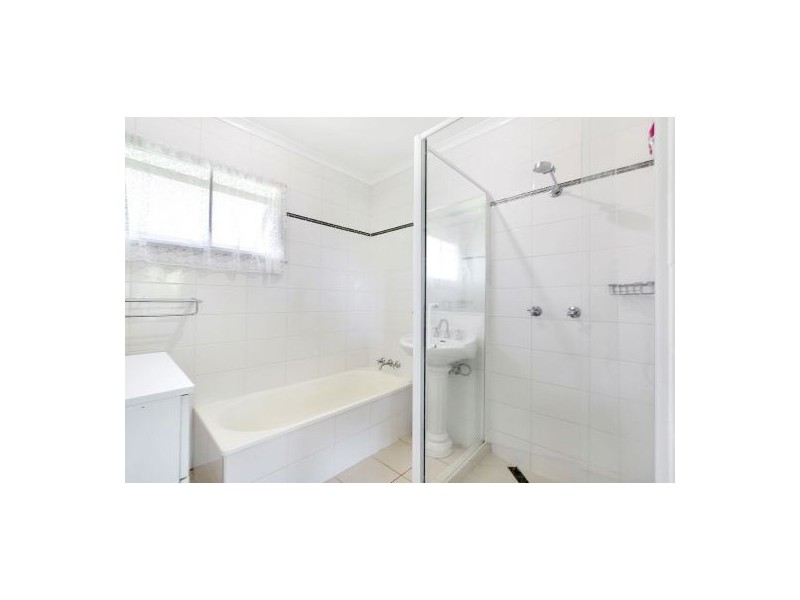 7 Blakeney St, Woody Point QLD 4019