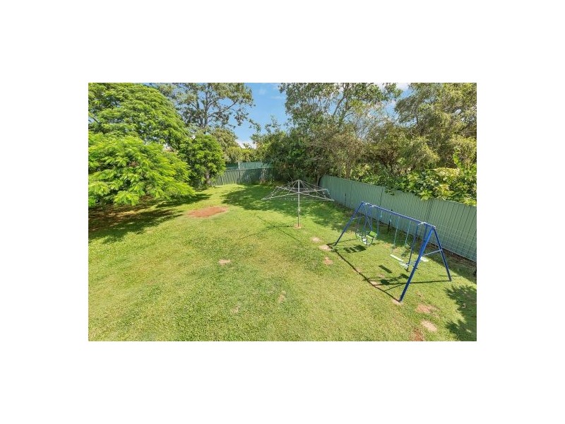 7 Blakeney St, Woody Point QLD 4019