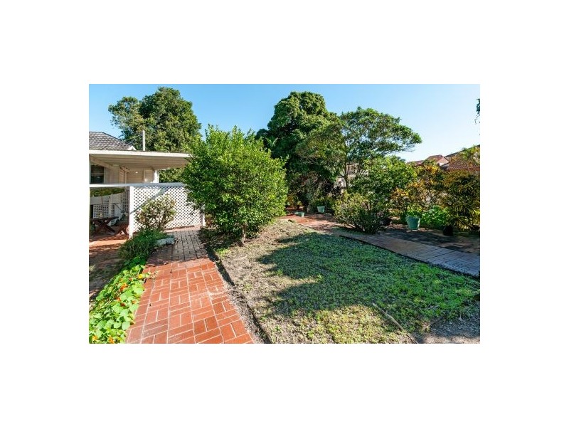 10 Monteith St, Robertson QLD 4109
