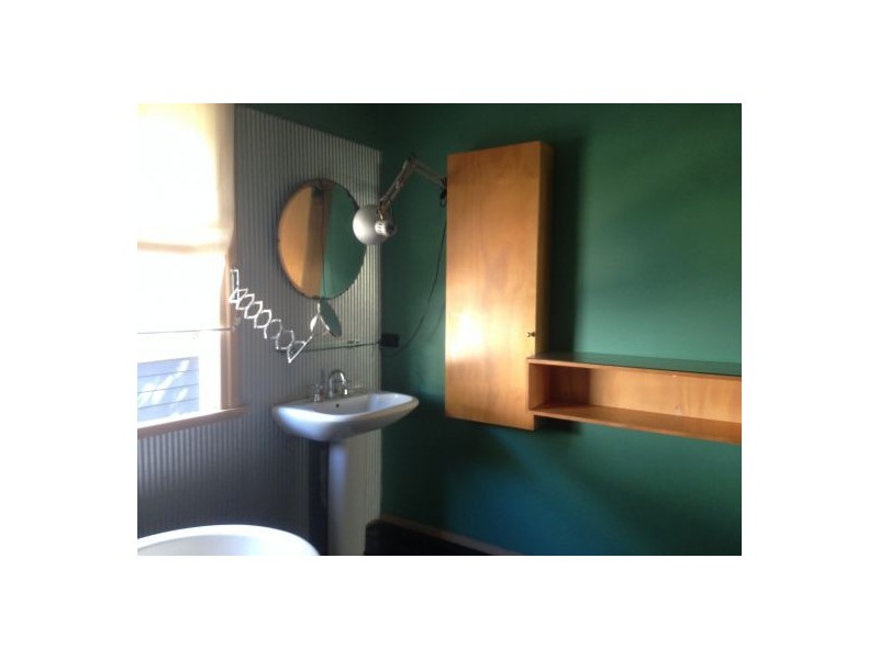 25 Merton Rd, Woolloongabba QLD 4102