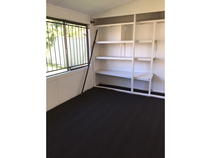 17 Laurel Street, Woodridge QLD 4114