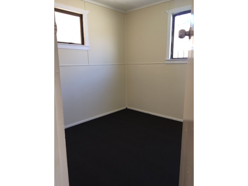 17 Laurel Street, Woodridge QLD 4114