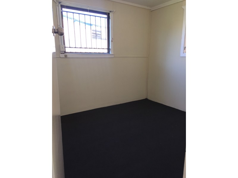 17 Laurel Street, Woodridge QLD 4114