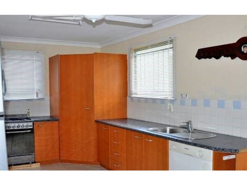 17 Laurel Street, Woodridge QLD 4114