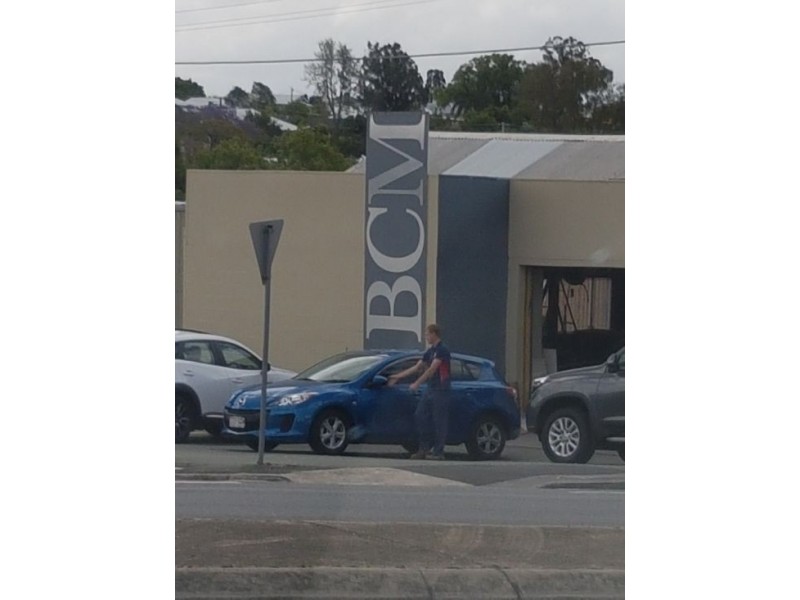 2 HELLES ST, Moorooka QLD 4105