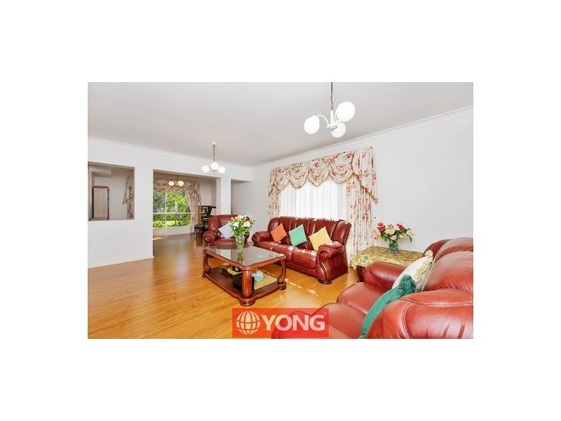 16 Kakirra Pl, Eight Mile Plains QLD 4113