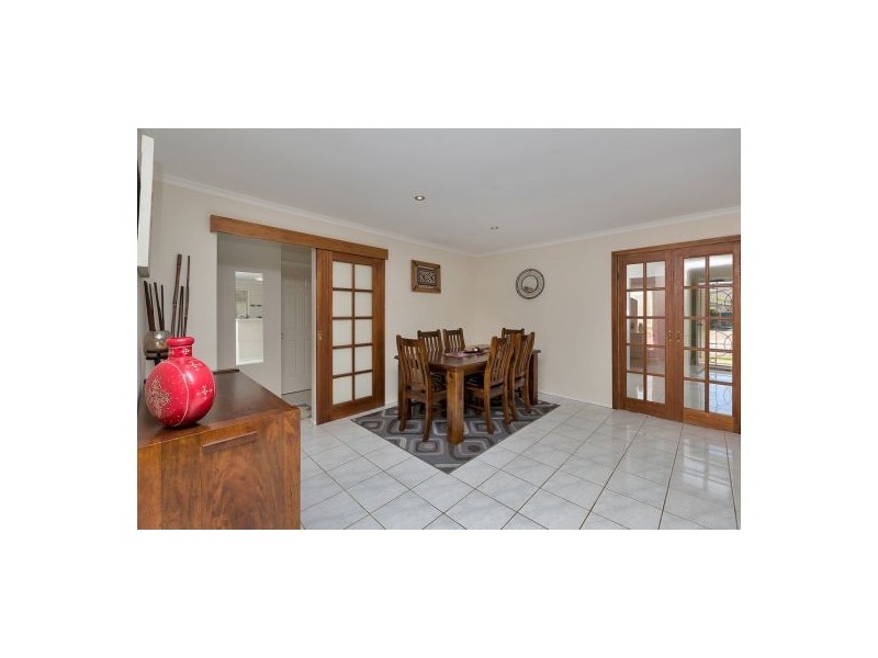 42 Glenfield St, Parkinson QLD 4115