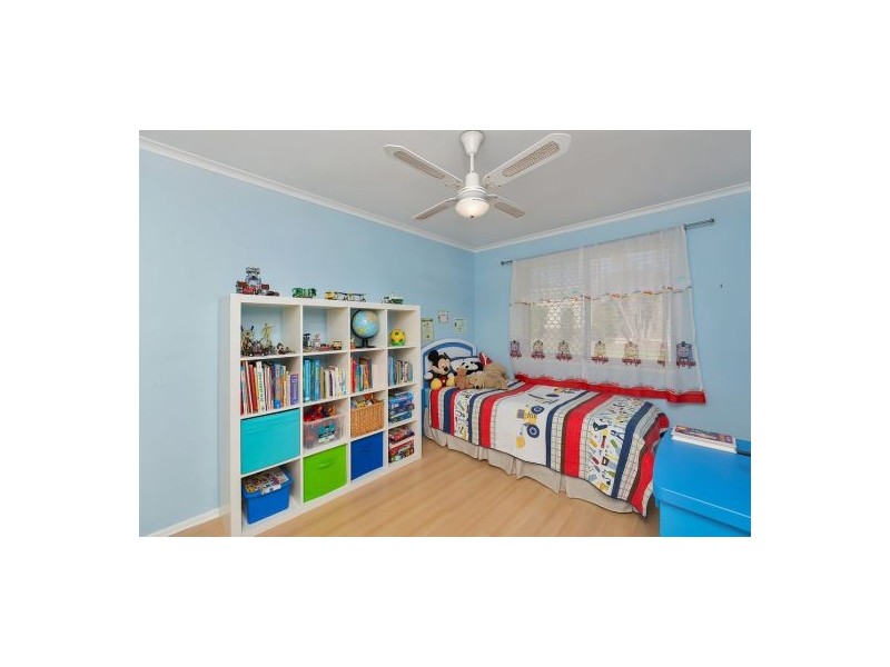 42 Glenfield St, Parkinson QLD 4115