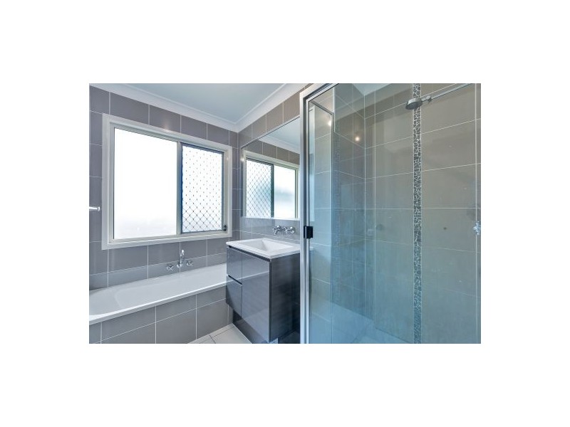 2 Downing Street, Browns Plains QLD 4118