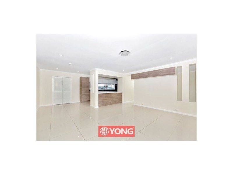 10 Kidd Street, Robertson QLD 4109