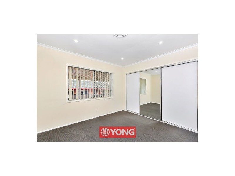 10 Kidd Street, Robertson QLD 4109