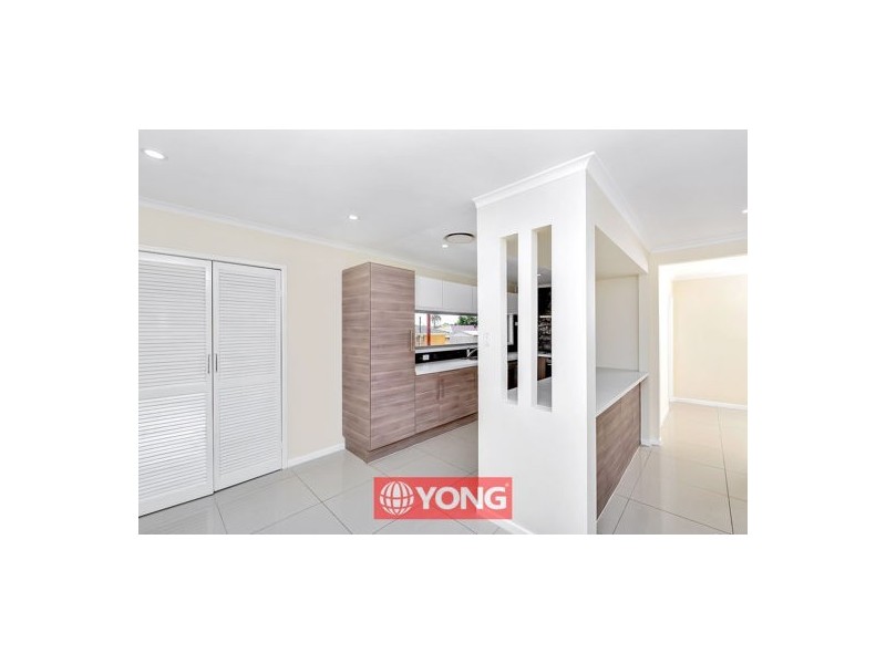 10 Kidd Street, Robertson QLD 4109