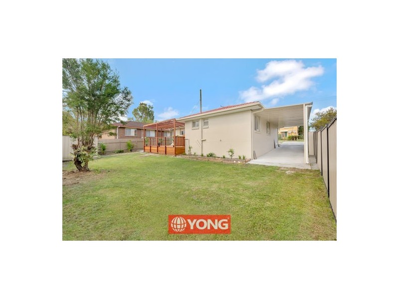 10 Kidd Street, Robertson QLD 4109