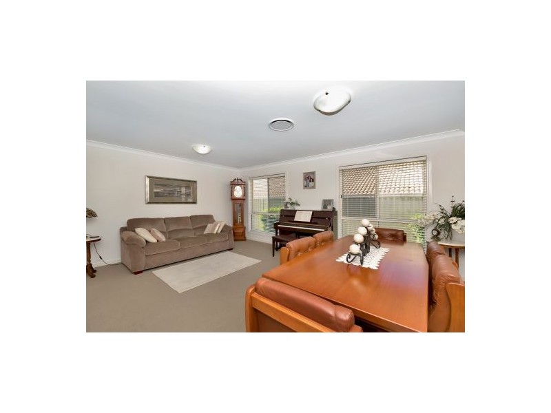 13 Harvey Place, Calamvale QLD 4116
