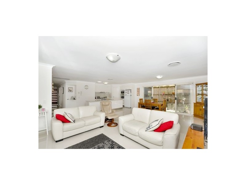 13 Harvey Place, Calamvale QLD 4116