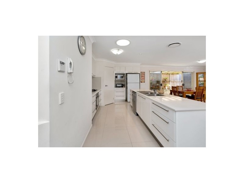 13 Harvey Place, Calamvale QLD 4116
