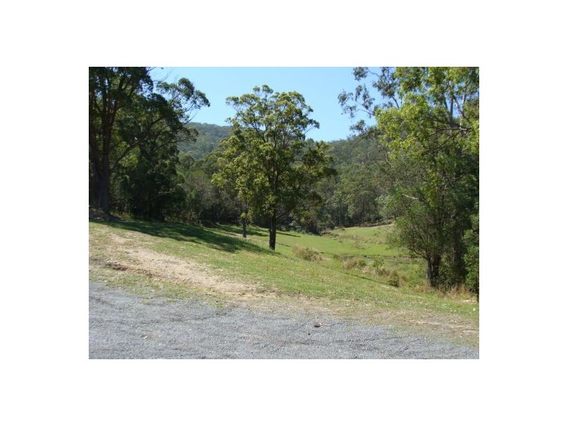 261 Clagiraba Rd, Mount Nathan QLD 4211