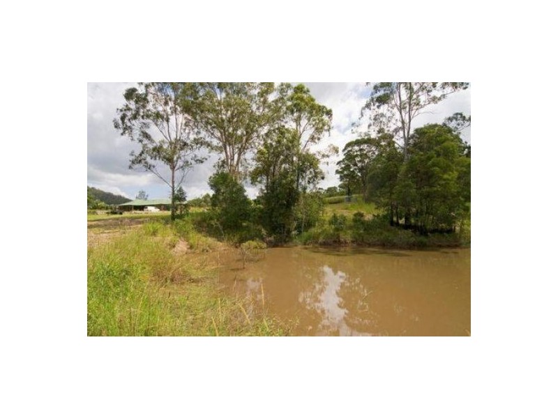 261 Clagiraba Rd, Mount Nathan QLD 4211