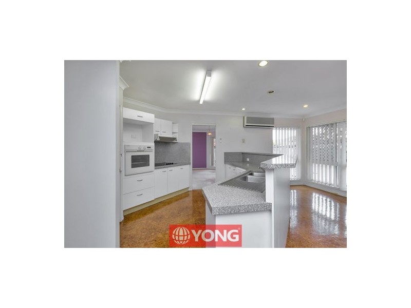 8 Redgum Pl, Calamvale QLD 4116