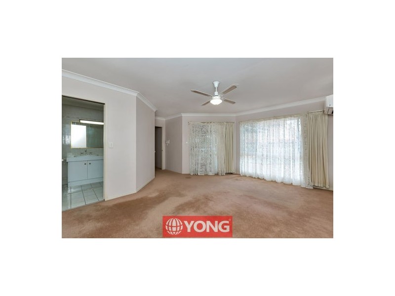 8 Redgum Pl, Calamvale QLD 4116