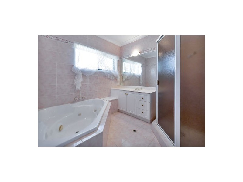 155-165. Green Road, Park Ridge QLD 4125