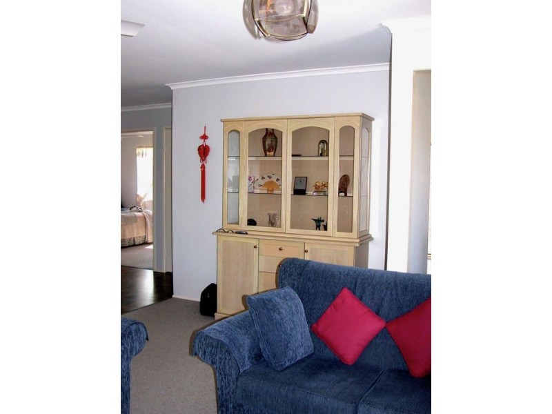 3 Ebrill St, Jamboree Heights QLD 4074