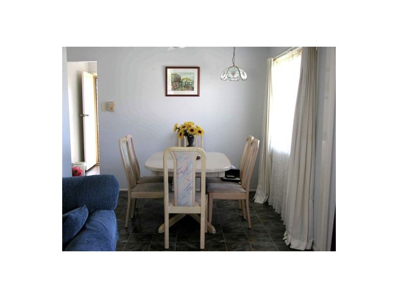 3 Ebrill St, Jamboree Heights QLD 4074