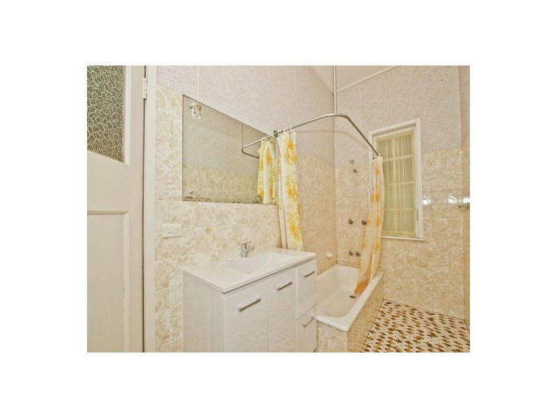 85 Gainsborough St, Moorooka QLD 4105