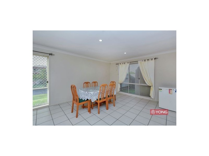 12 Albert Pl, Parkinson QLD 4115