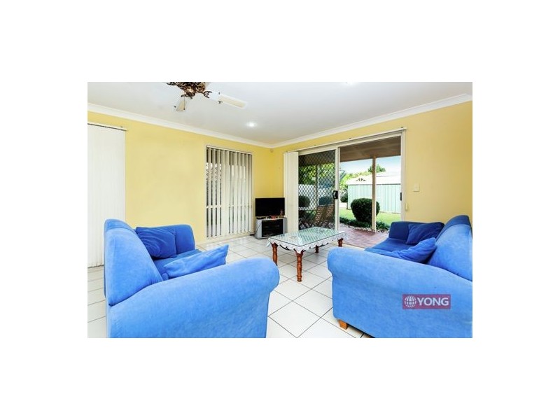 12 Albert Pl, Parkinson QLD 4115