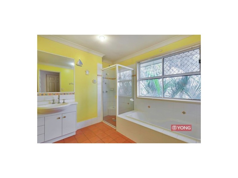 12 Albert Pl, Parkinson QLD 4115