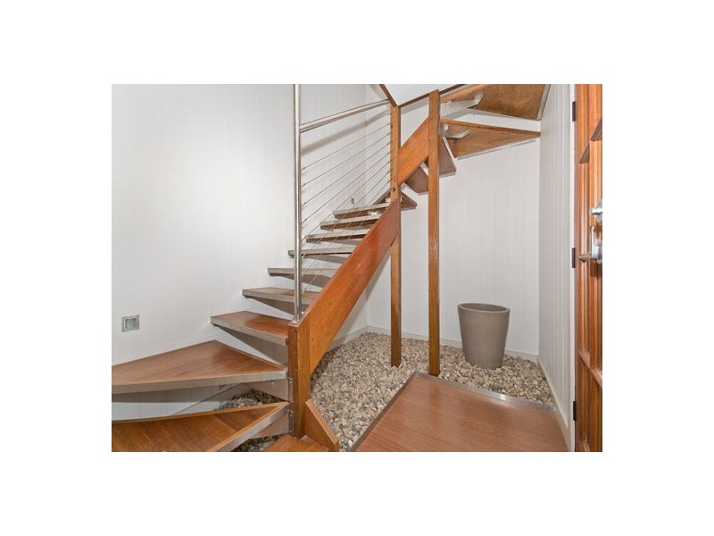 30 ROSS ST, Woolloongabba QLD 4102