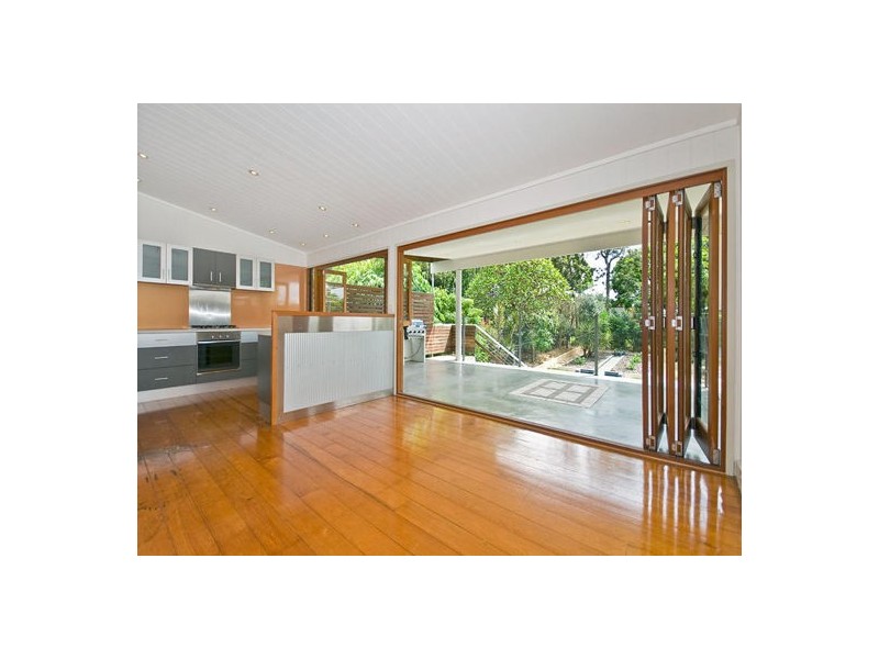 30 ROSS ST, Woolloongabba QLD 4102