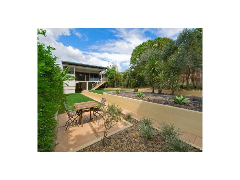 30 ROSS ST, Woolloongabba QLD 4102