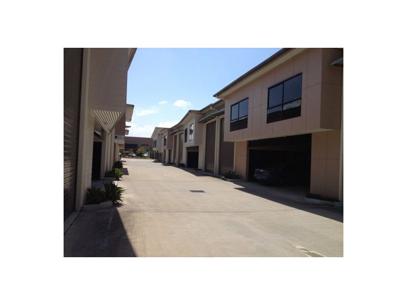 8 Jude Ct, Browns Plains QLD 4118