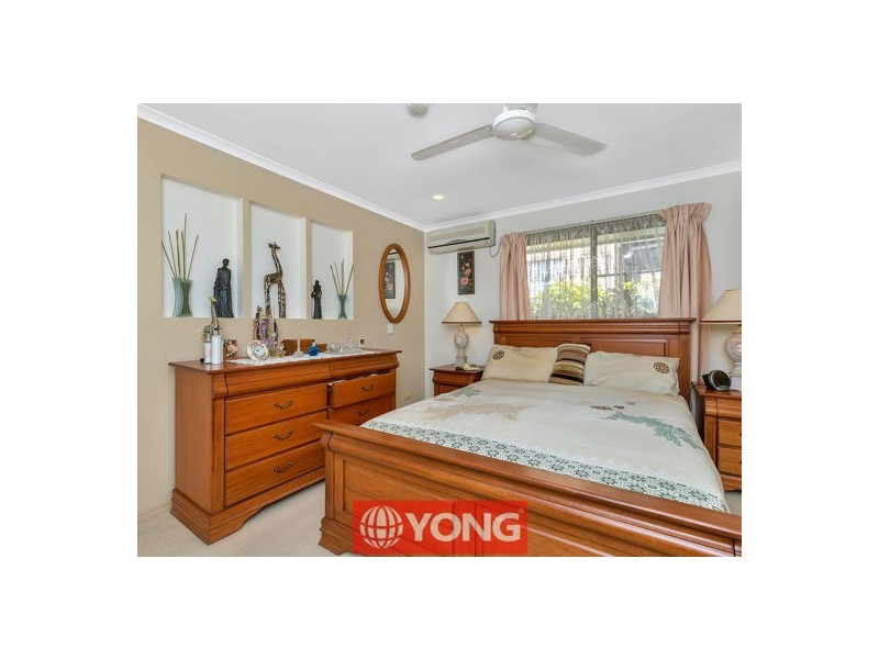 9 Warrington St, Robertson QLD 4109