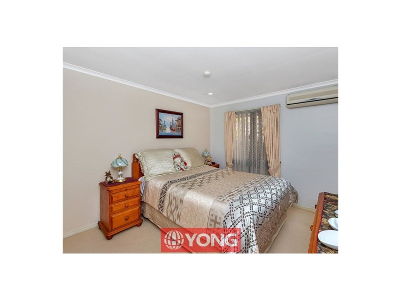 9 Warrington St, Robertson QLD 4109