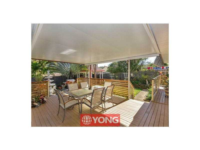 9 Warrington St, Robertson QLD 4109